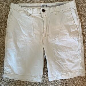 Men’s Khaki Shorts